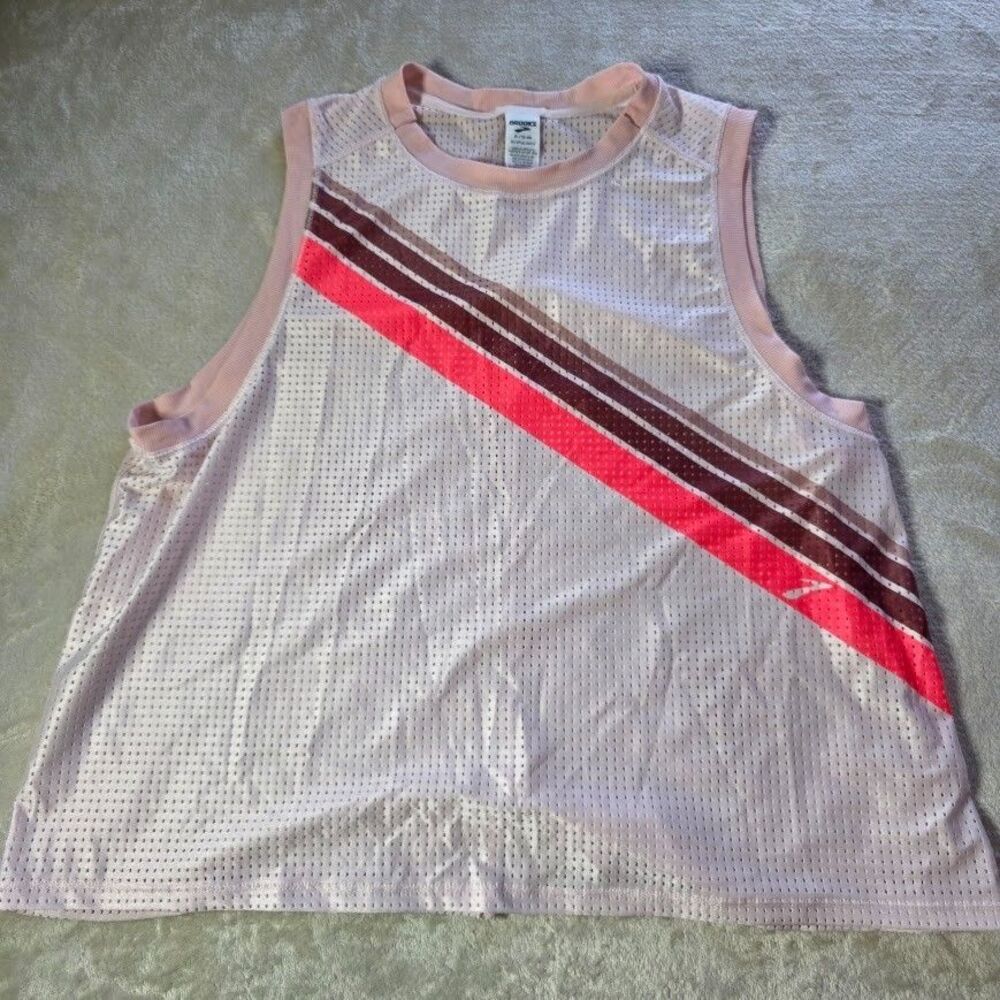 Brooks Further Running Tank XL Mesh Muscle Lite Pink Colorway Retro-Inspired Top